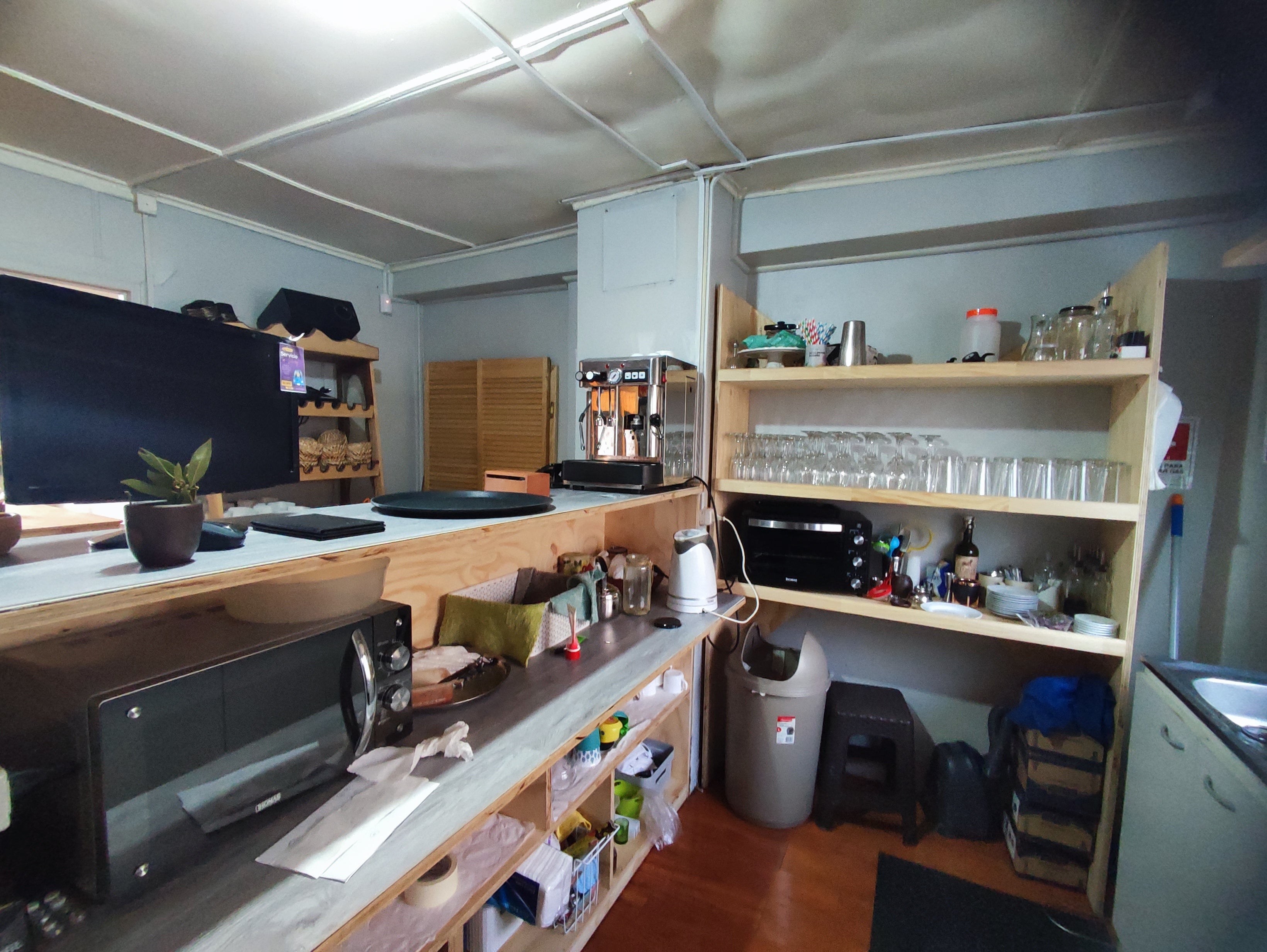 Arriendo Inmueble en Coyhaique: Farmacia / Oficinas/ Hospedaje / Valor de Oportunidad $ 900.000 mensual