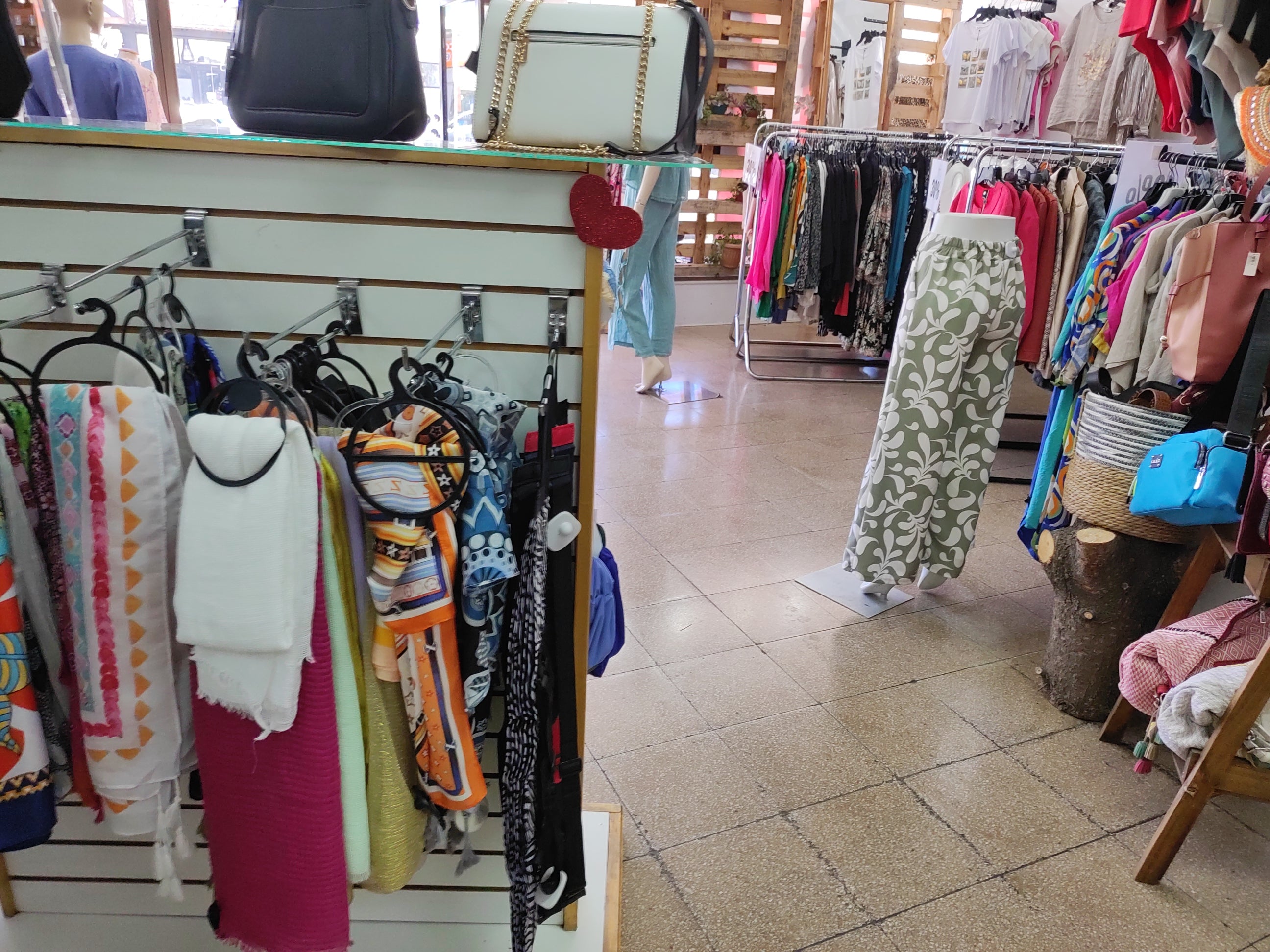 ¡Oportunidad de Negocio / Venta de Derecho de Llaves de tienda en Coyhaique!