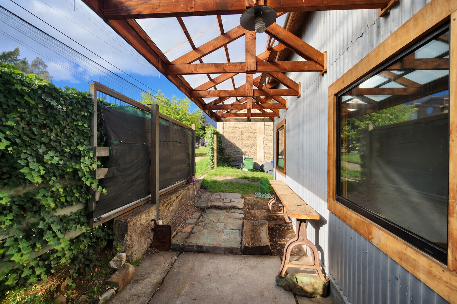 Arriendo Ubicación Estratégica para Servicios en el Centro de Coyhaique! UF.28