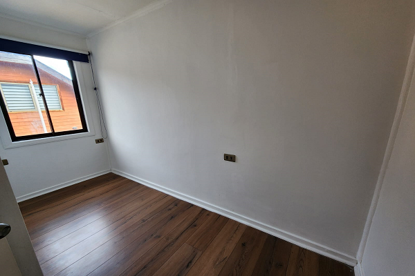 Arriendo Casa Central , amplio estacionamiento