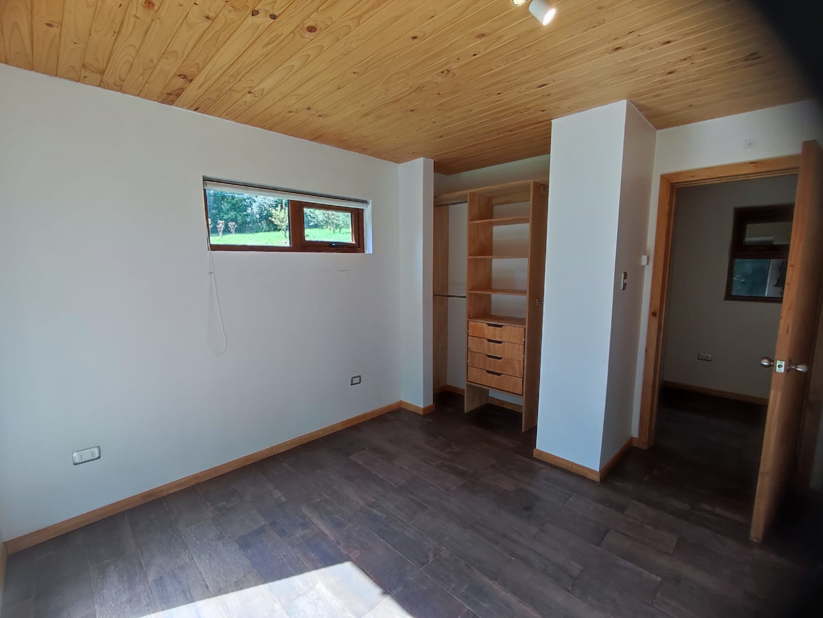 Arriendo Una Casa En Sector Urbano Con Entorno Rural