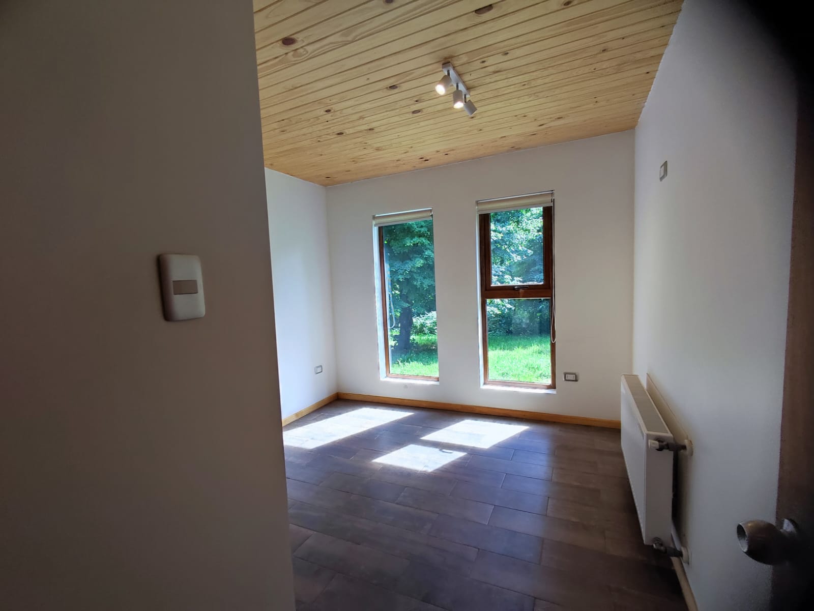 Arriendo Una Casa En Sector Urbano Con Entorno Rural