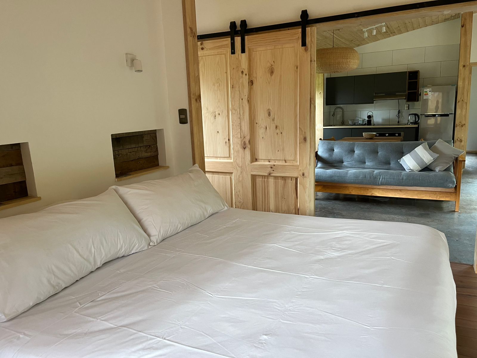 Casa encantadora en Arriendo, combina comodidad y naturaleza !