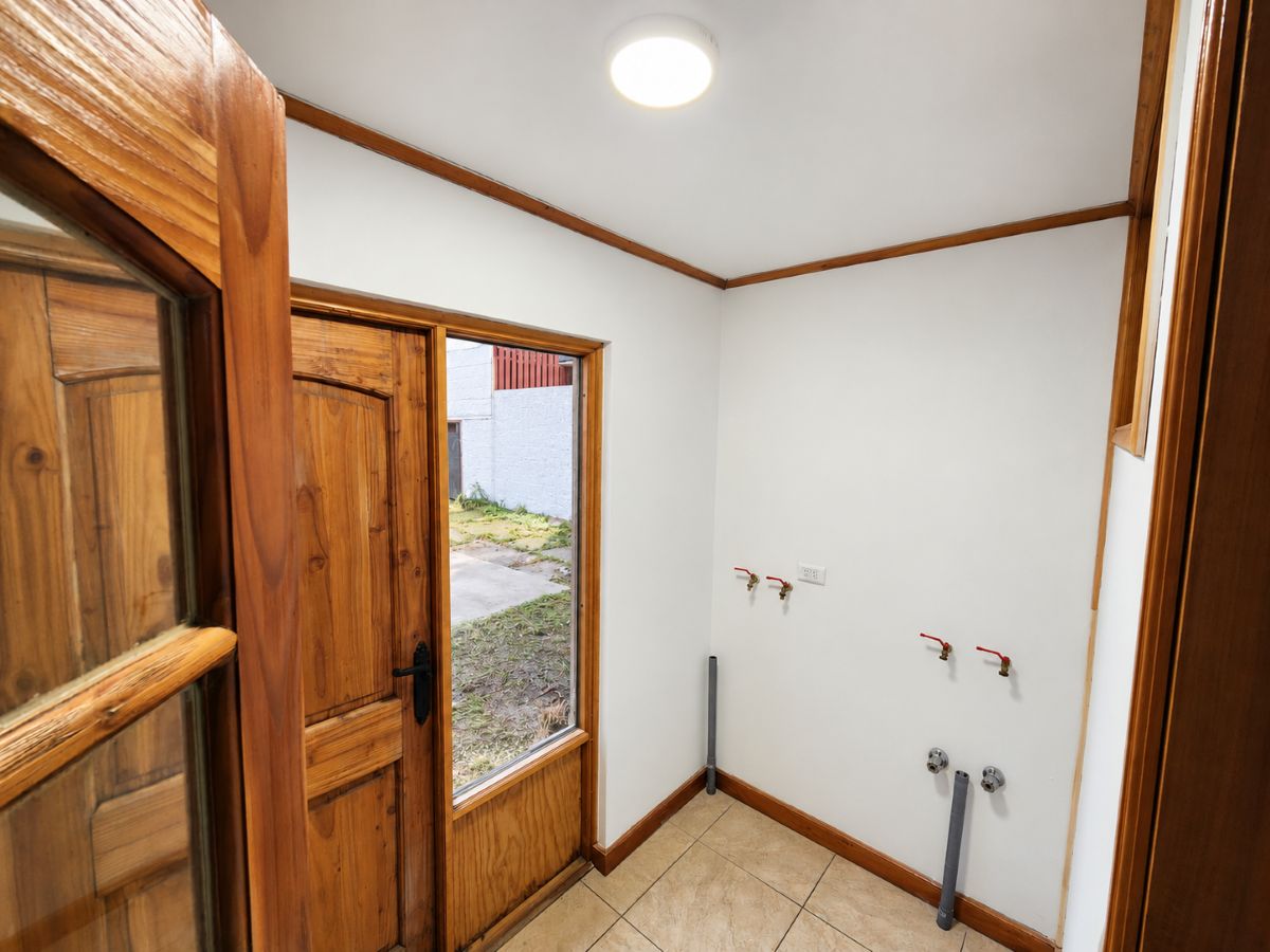 Arriendo para Oficinas, central, 8 estacionamientos