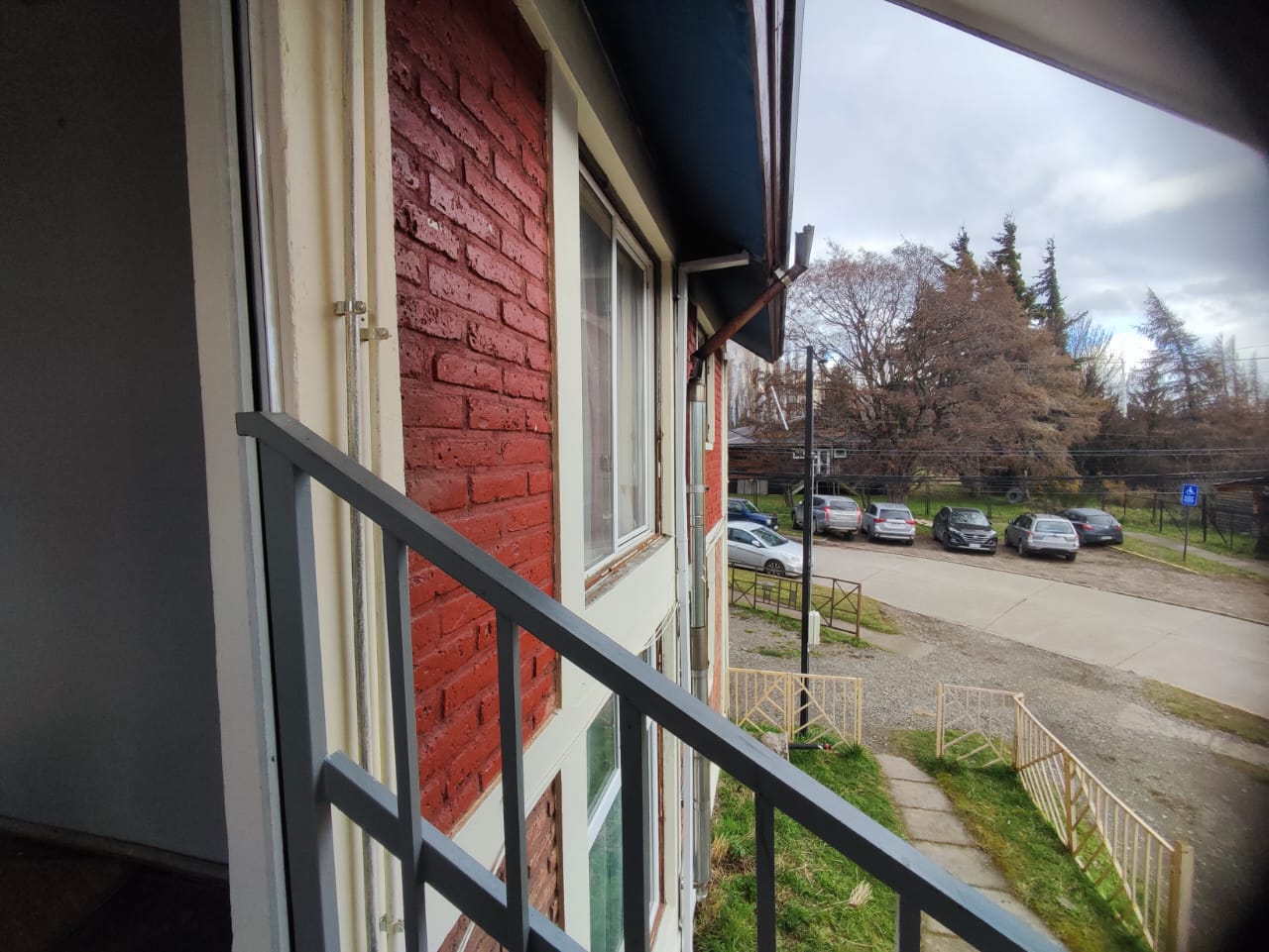 Edificio central de tres pisos ! Arriendo disponible $ 597000