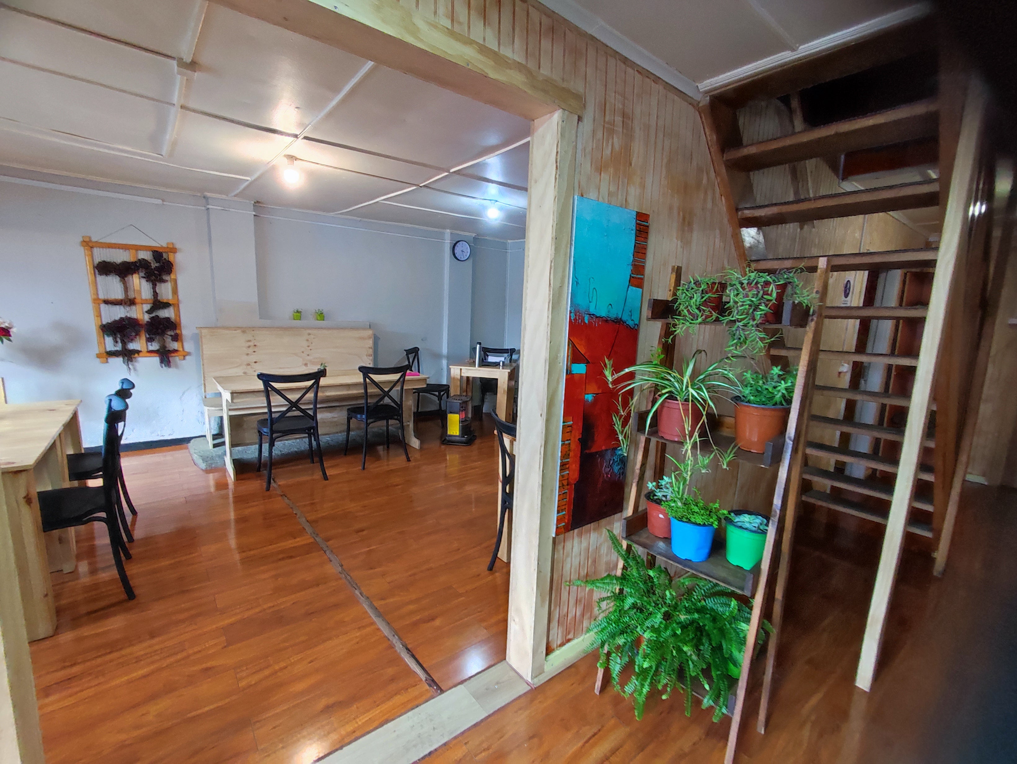 Arriendo Inmueble en Coyhaique: Farmacia / Oficinas/ Hospedaje / Valor de Oportunidad $ 900.000 mensual