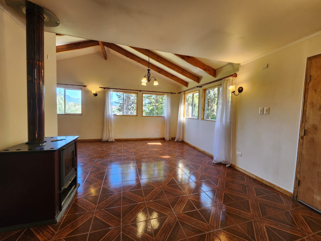Hermoso entorno verde de Casa en Reserva Forestal