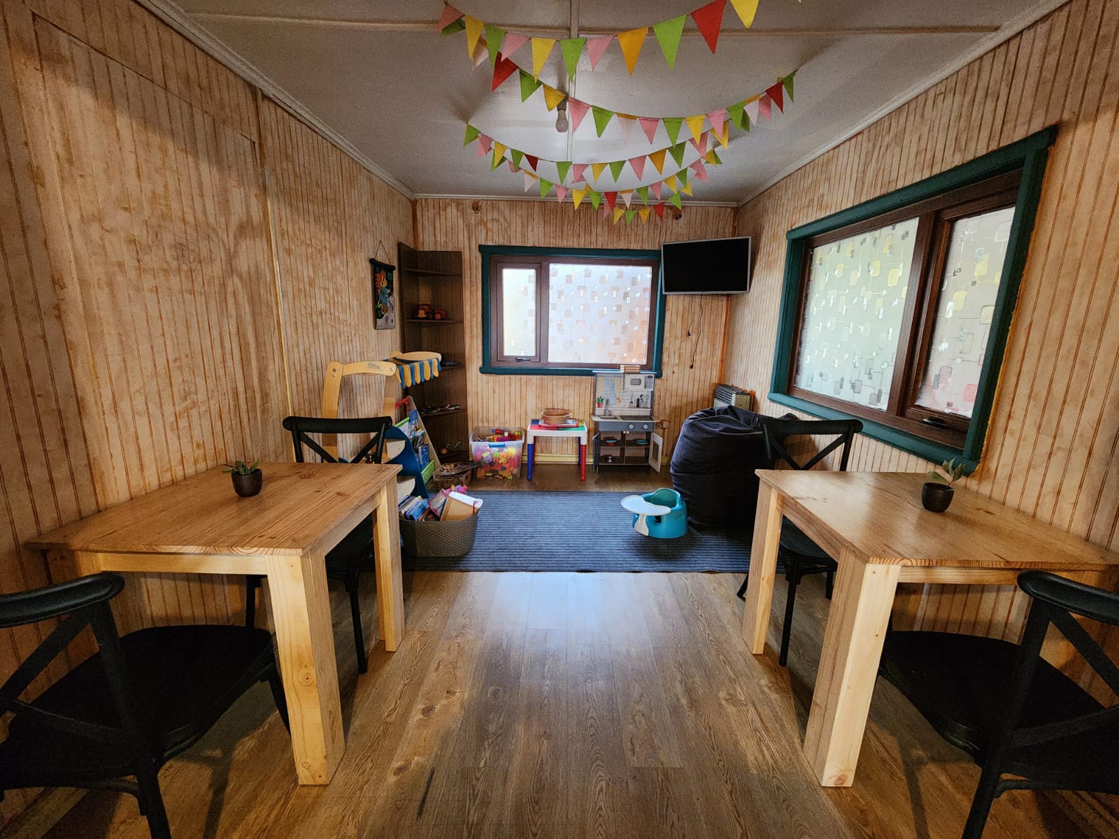 Arriendo Inmueble en Coyhaique: Farmacia / Oficinas/ Hospedaje / Valor de Oportunidad $ 900.000 mensual