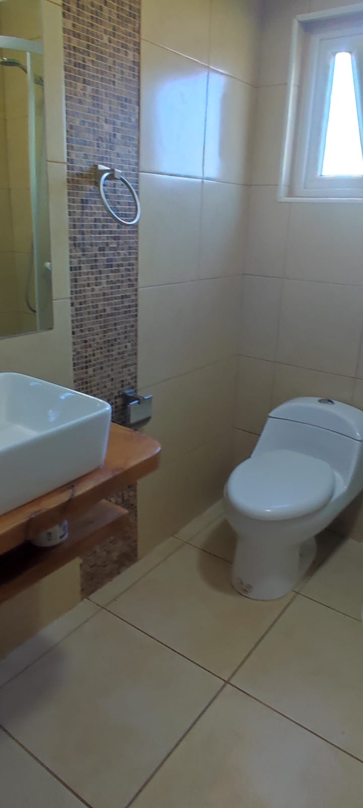 Casa con vista Panorámica, entorno verde y cercanía a la ciudad