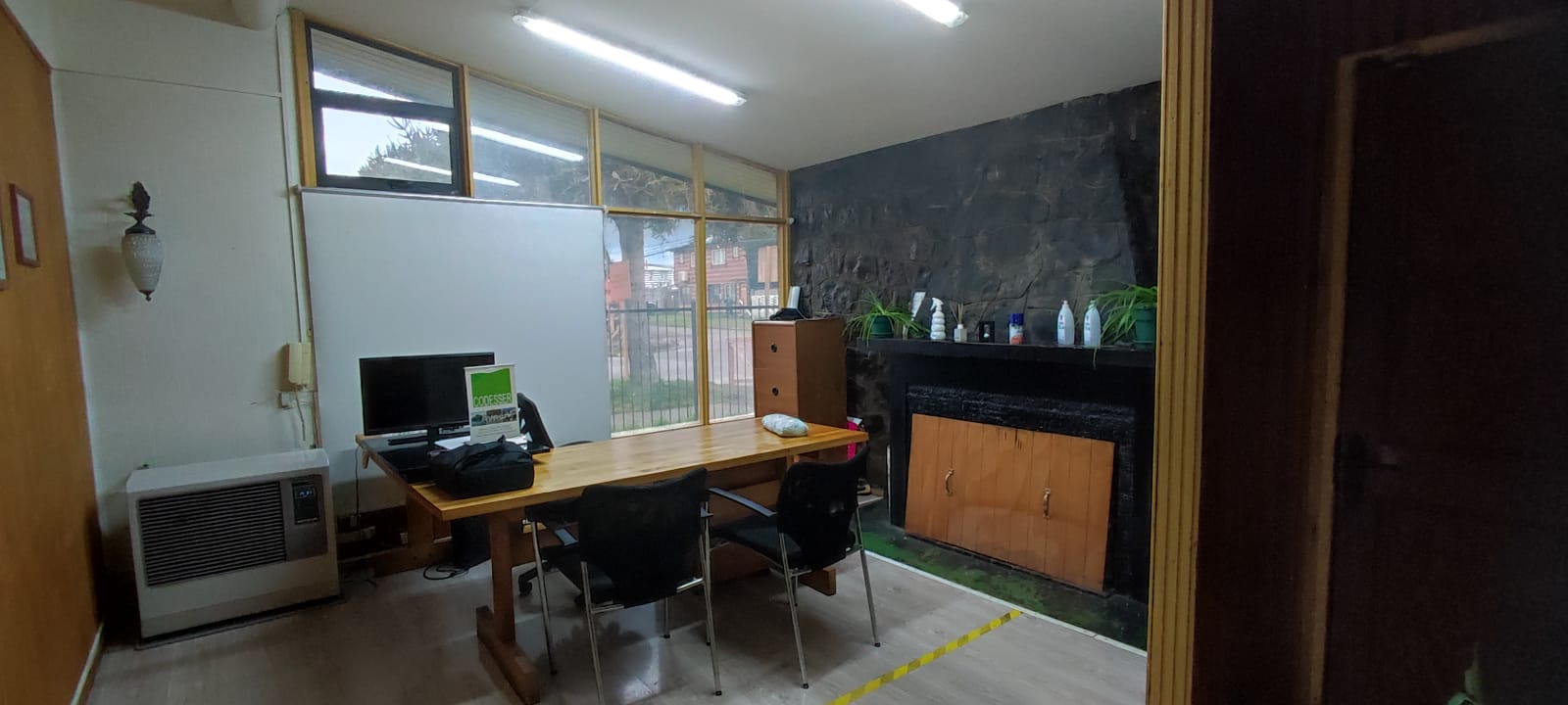Arriendo - Propiedad con 7 Oficinas- cercana a Municipalidad- Central UF 27