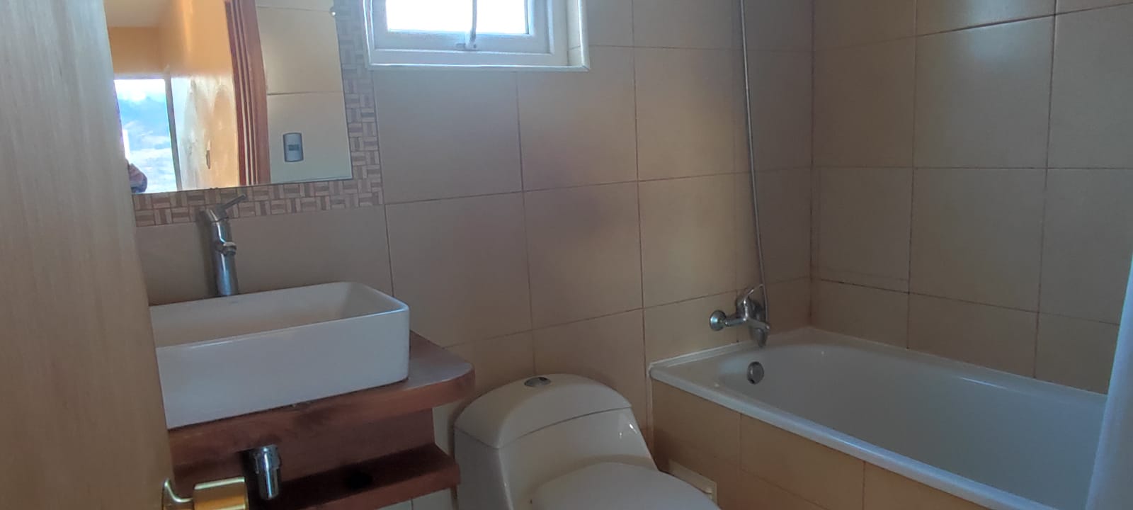 Casa con vista Panorámica, entorno verde y cercanía a la ciudad