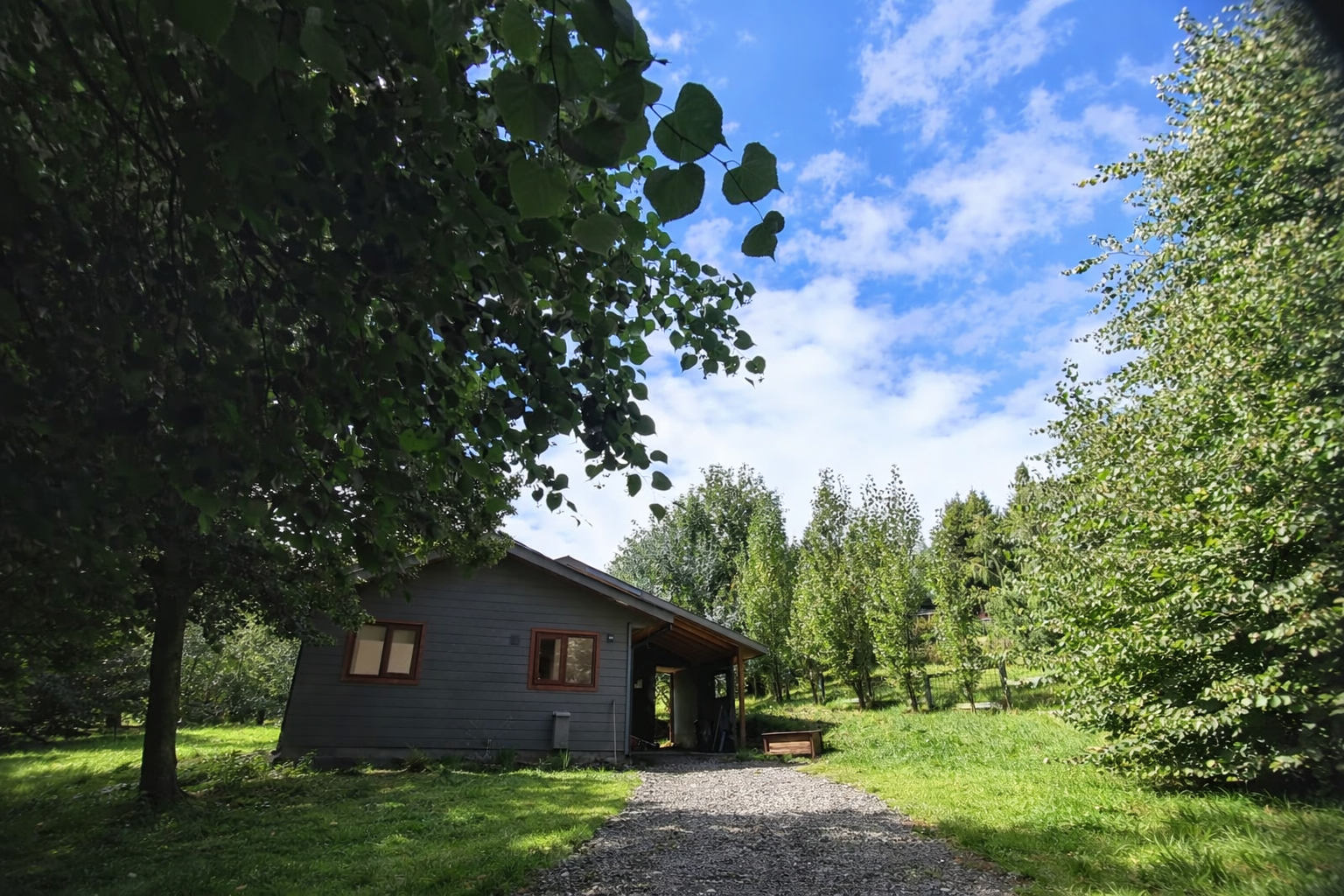 Arriendo Una Casa En Sector Urbano Con Entorno Rural