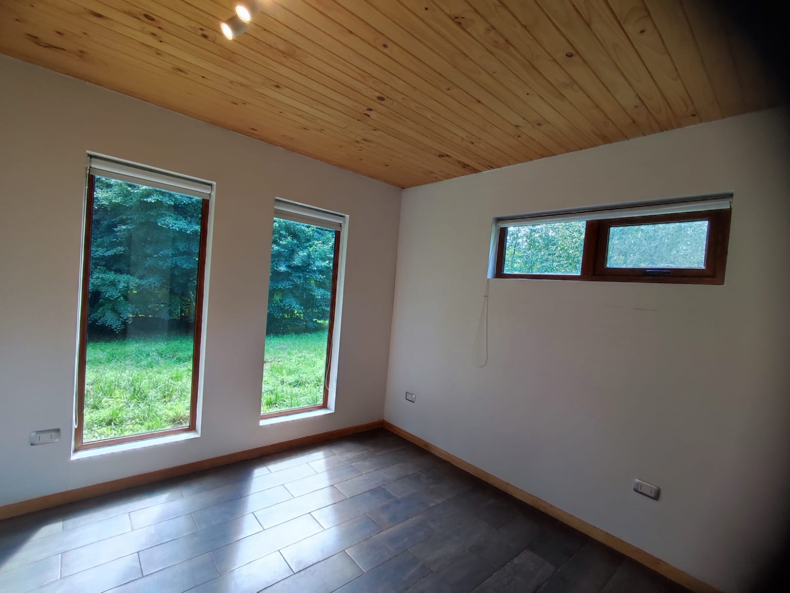 Arriendo Una Casa En Sector Urbano Con Entorno Rural