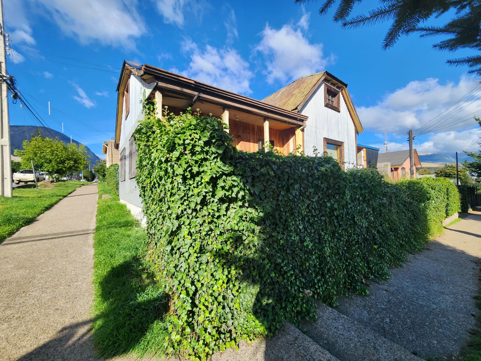 Arriendo Ubicación Estratégica para Servicios en el Centro de Coyhaique! UF.28