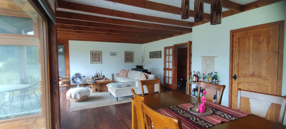 Vende Casa hermosa,  con espacios  amplios y grandes ventanales