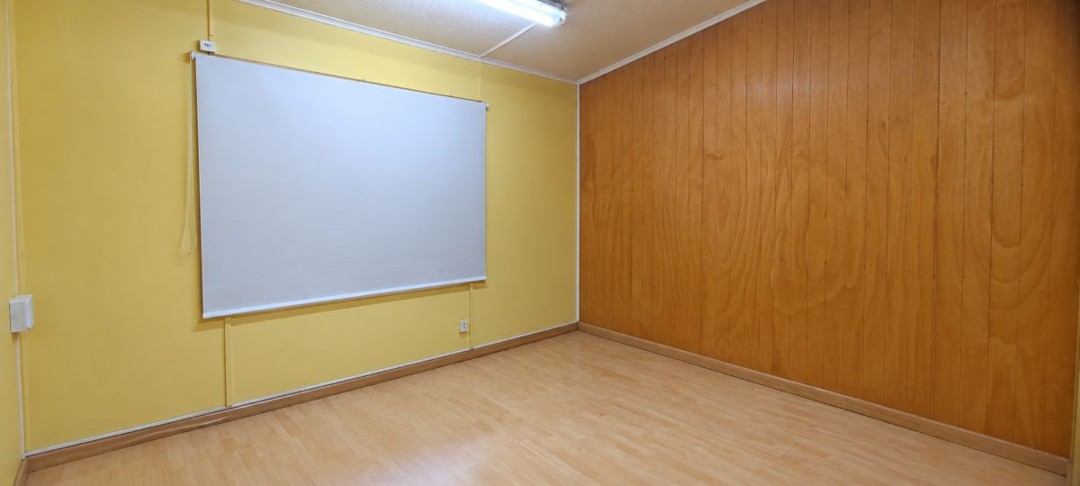 Arriendo - Propiedad con 7 Oficinas- cercana a Municipalidad- Central UF 27