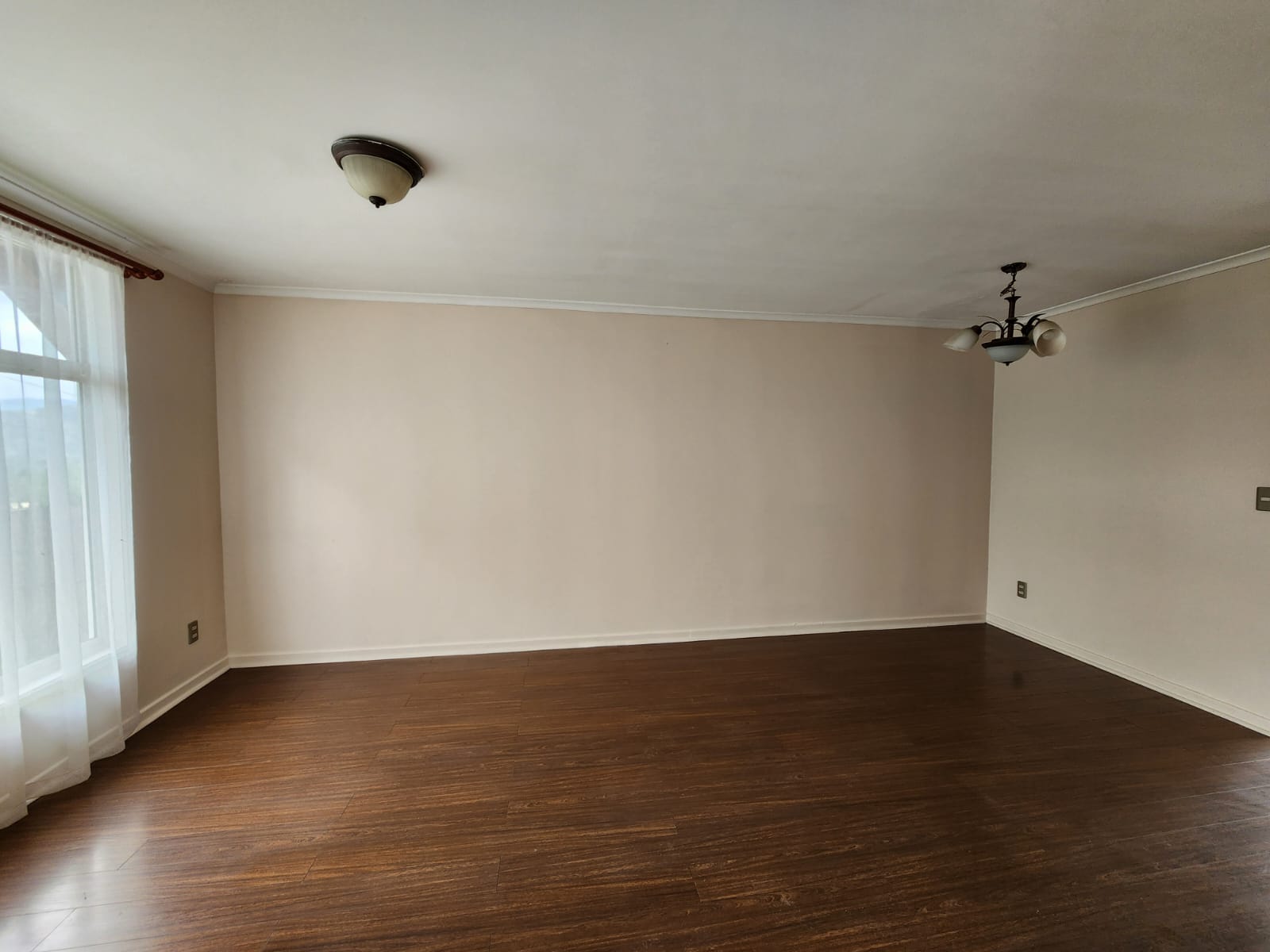 Coyhaique Arrienda $ 715.000 casa V. V. La Foresta