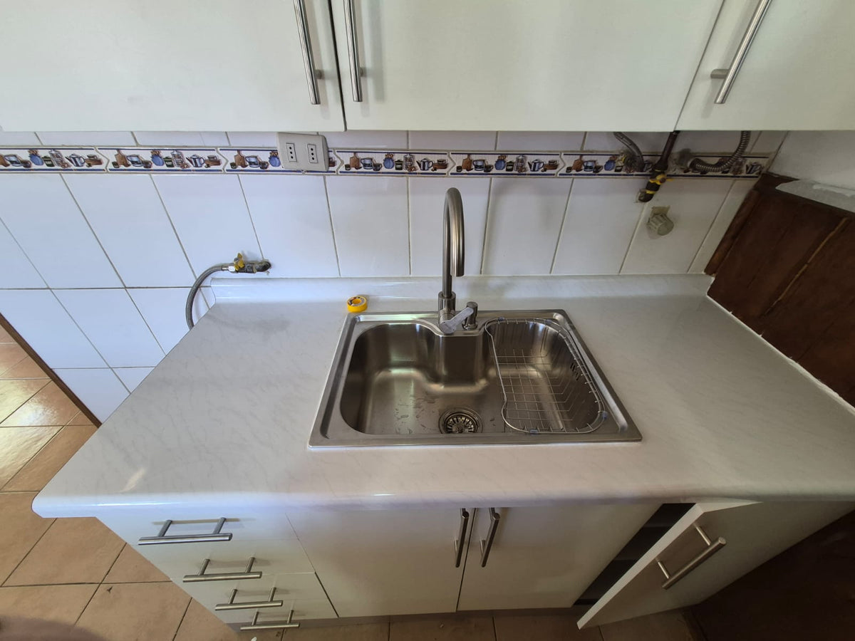 Arriendo Casa 2D 1B  amplio patio con entrada de autos